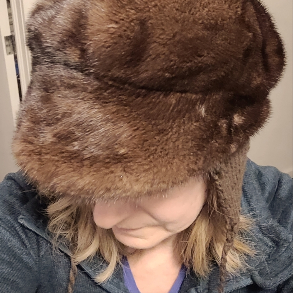 Fur hat